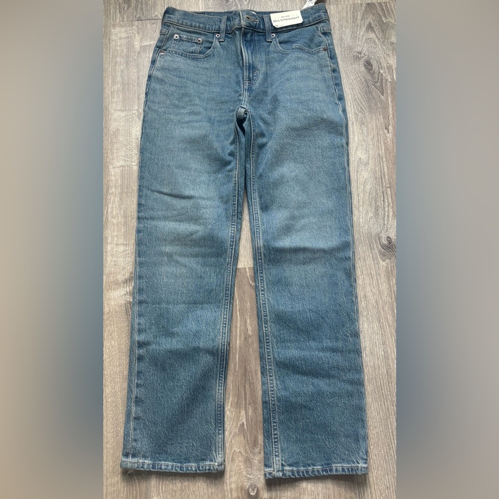 NWT Abercrombie & Fitch Women's Medium Blue Straight Leg Jeans Size 26 Short